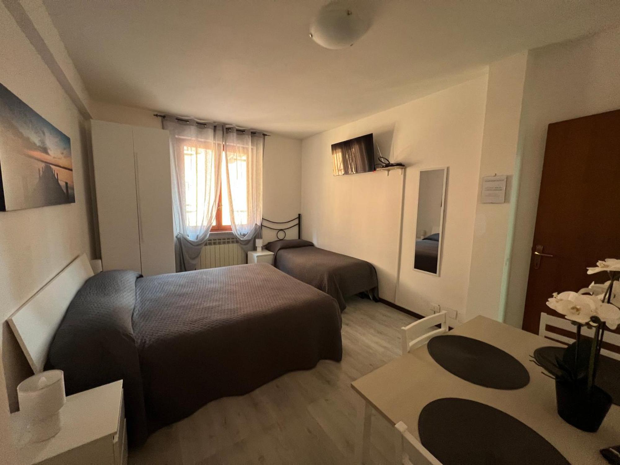 סראוואלה סקריביה Your Home Outlet 4 מראה חיצוני תמונה